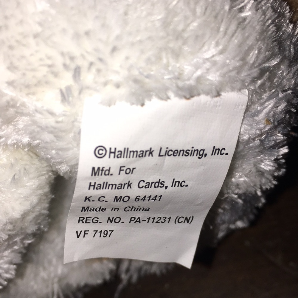 Mini kiss kiss puppies NWT hallmark Christmas 🎄 - Picture 7 of 7